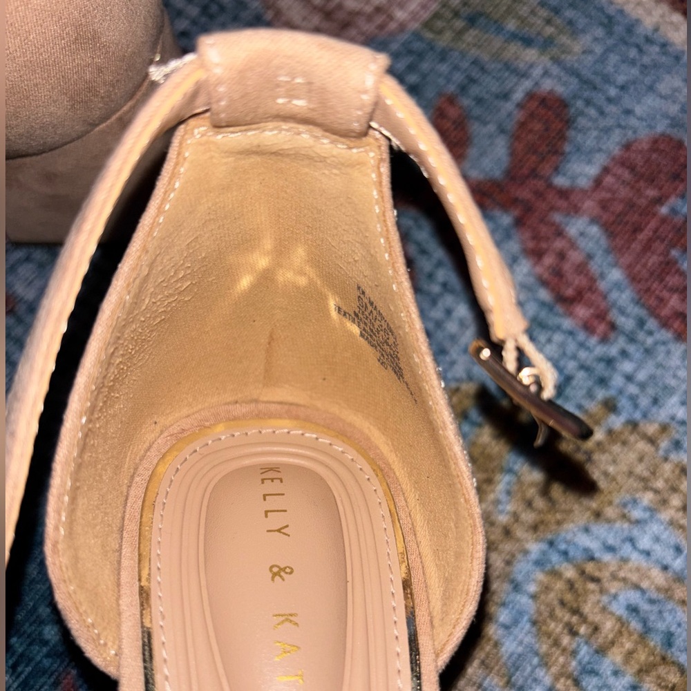 Block Heels - Picture 4 of 4